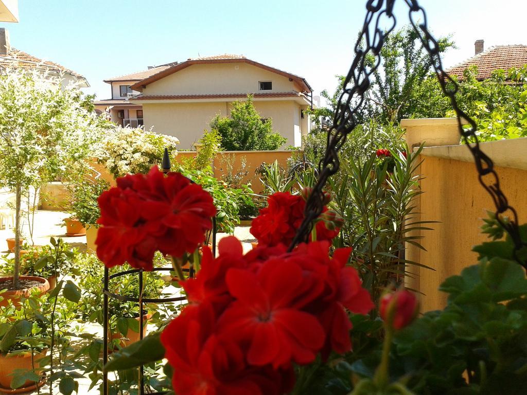 Hotel Chuchulev Sozopol Exterior photo